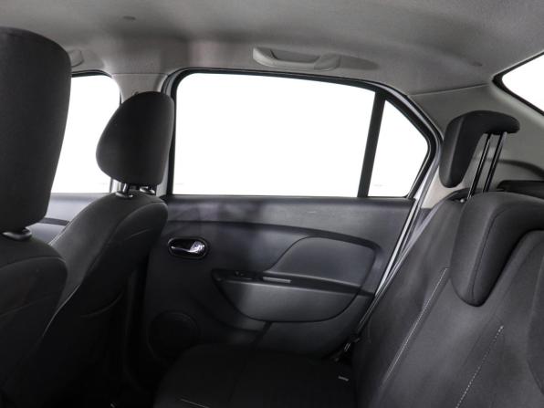 Renault Logan II Рестайлинг с пробегом 2019 года, цена 1 125 000 рублей, 56465 км, седан, Автокод Объявления