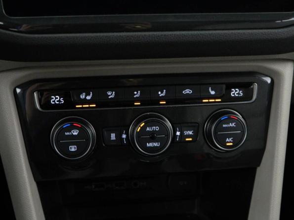 Volkswagen Tiguan II с пробегом 2019 года, цена 3 255 055 рублей, 135256 км, внедорожник, Автокод Объявления