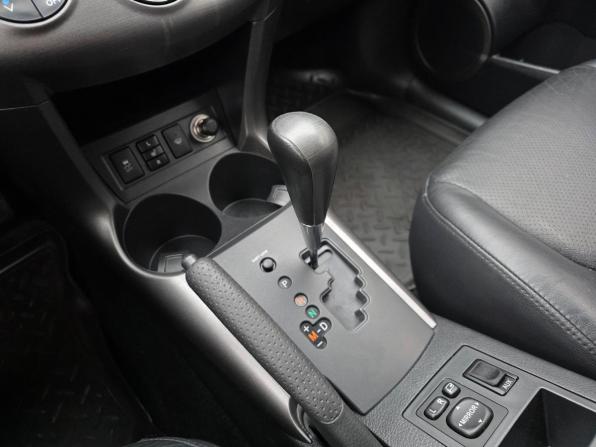 Toyota RAV4 III (XA30) Рестайлинг с пробегом 2010 года, цена 1 350 000 рублей, 133813 км, внедорожник, Автокод Объявления
