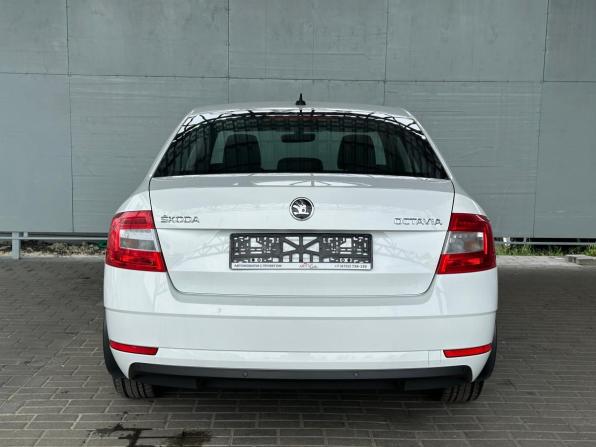 Skoda Octavia III (A7) Рестайлинг с пробегом 2019 года, цена 1 870 000 рублей, 68900 км, лифтбек, Автокод Объявления