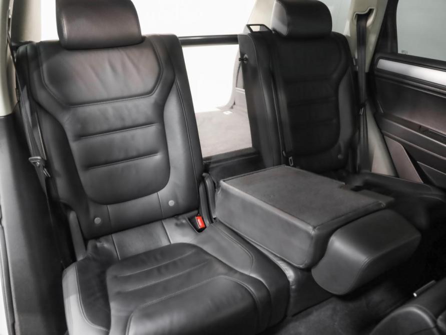 Volkswagen Touareg II Рестайлинг Санкт-Петербург  - изображение 27