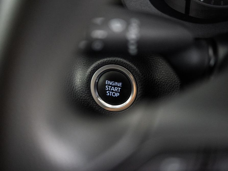 Toyota Yaris IV Иркутск  - изображение 16
