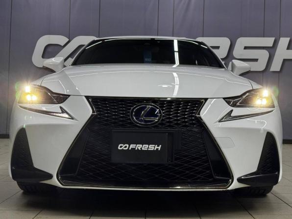 Lexus IS III Рестайлинг с пробегом 2017 года, цена 2 624 000 рублей, 219488 км, седан, Автокод Объявления