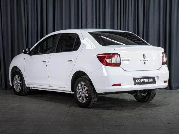 Renault Logan II с пробегом 2017 года, цена 870 000 рублей, 122238 км, седан, Автокод Объявления