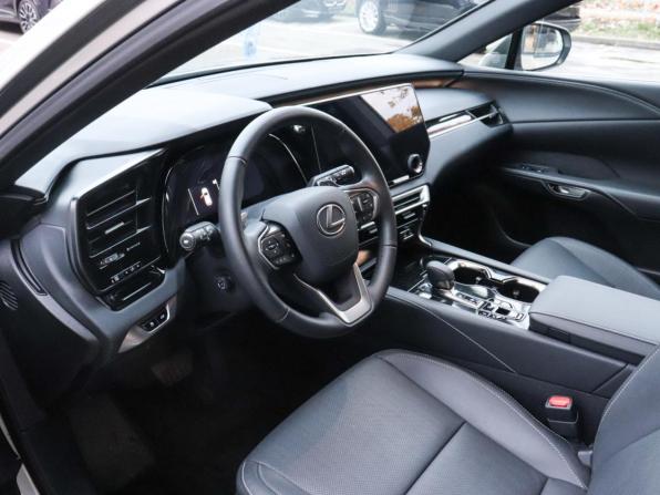 Lexus RX V с пробегом 2025 года, цена 7 490 000 рублей, 11000 км, внедорожник, Автокод Объявления