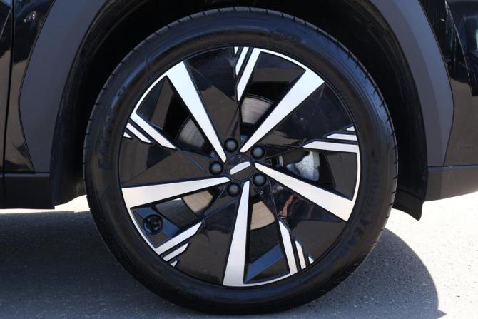 Geely Atlas II с пробегом 2024 года, цена 3 100 000 рублей, 8283 км, внедорожник, Автокод Объявления