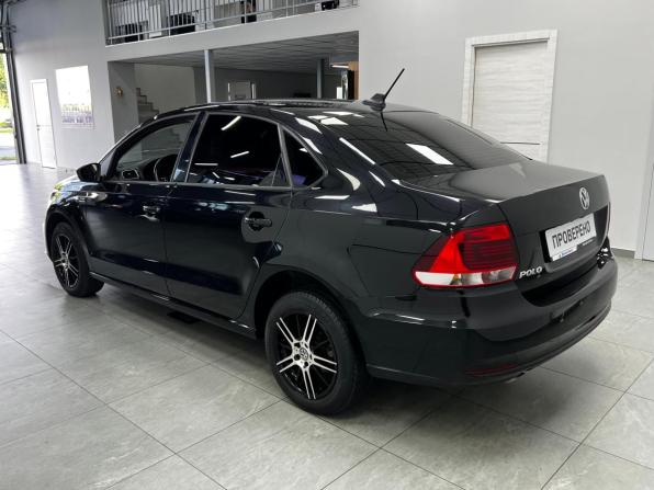 Volkswagen Polo V Рестайлинг с пробегом 2018 года, цена 1 370 000 рублей, 78000 км, седан, Автокод Объявления