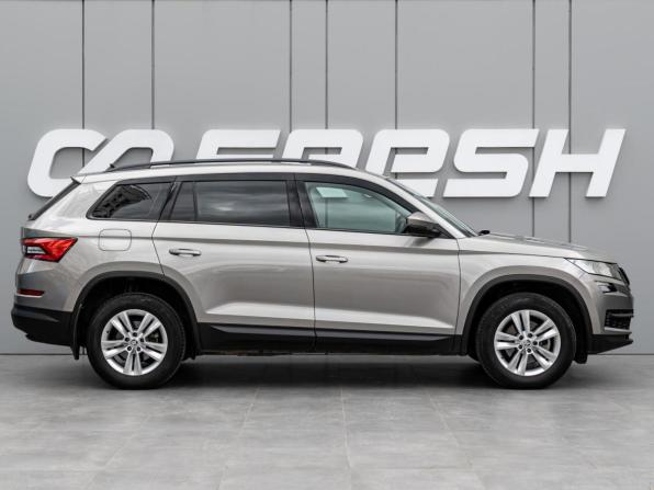 Skoda Kodiaq I с пробегом 2019 года, цена 2 410 000 рублей, 103620 км, внедорожник, Автокод Объявления
