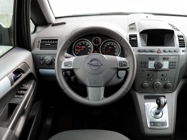 Opel Zafira B с пробегом 2007 года, цена 549 000 рублей, 225555 км, компактвэн, Автокод Объявления