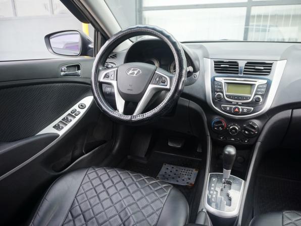 Hyundai Solaris I с пробегом 2013 года, цена 630 000 рублей, 295569 км, седан, Автокод Объявления