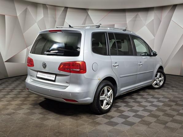 Volkswagen Touran I Рестайлинг 2 с пробегом 2011 года, цена 865 000 рублей, 372766 км, компактвэн, Автокод Объявления