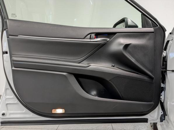 Toyota Camry VIII (XV70) Рестайлинг с пробегом 2021 года, цена 2 920 000 рублей, 125203 км, седан, Автокод Объявления