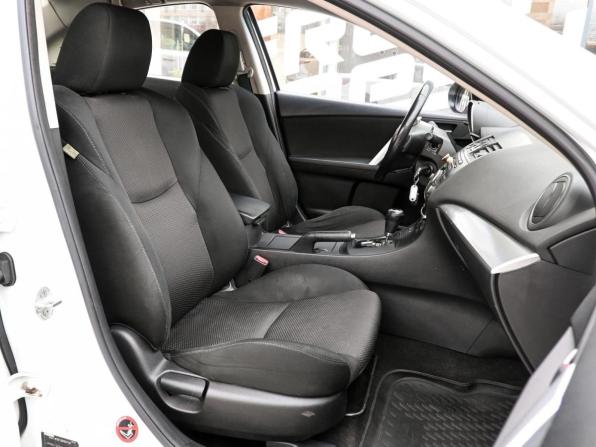 Mazda 3 II (BL) Рестайлинг с пробегом 2012 года, цена 945 000 рублей, 179812 км, седан, Автокод Объявления