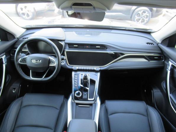 Geely Atlas Pro с пробегом 2023 года, цена 2 150 000 рублей, 76496 км, внедорожник, Автокод Объявления