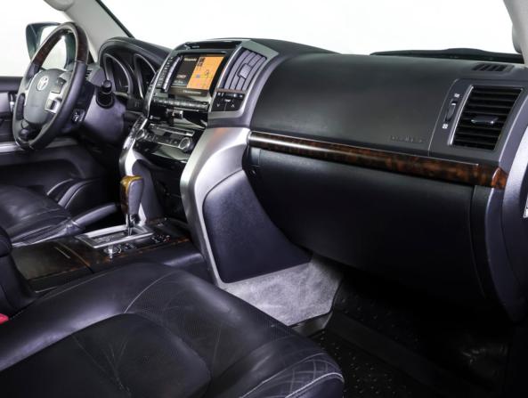 Toyota Land Cruiser 200 Series Рестайлинг 1 с пробегом 2012 года, цена 3 480 000 рублей, 182701 км, внедорожник, Автокод Объявления