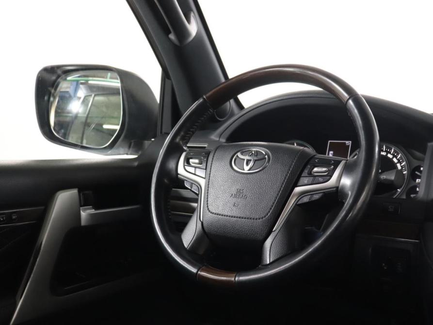 Toyota Land Cruiser 200 Series Рестайлинг 2 Москва  - изображение 15