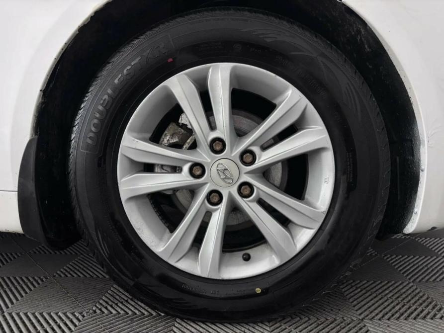 Hyundai Sonata VI (YF) Псков  - изображение 19