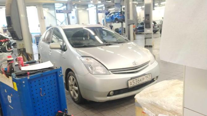 Toyota Prius II Рестайлинг (XW20) с пробегом 2008 года, цена 555 000 рублей, 244773 км, лифтбек, Автокод Объявления