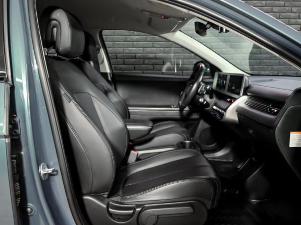 Hyundai IONIQ с пробегом 2021 года, цена 3 250 000 рублей, 65651 км, хэтчбек, Автокод Объявления