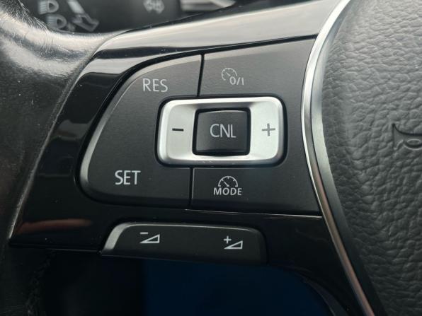 Volkswagen Passat B8 с пробегом 2016 года, цена 1 470 000 рублей, 304764 км, универсал, Автокод Объявления