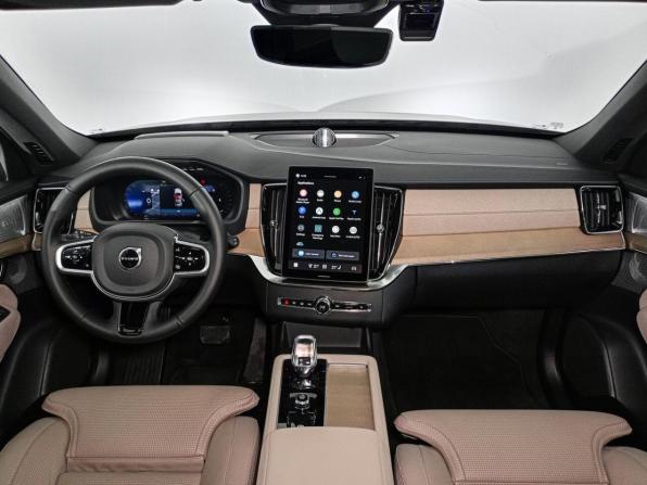 Volvo XC90 II Рестайлинг 2 с пробегом 2025 года, цена 10 750 000 рублей, 1104 км, внедорожник, Автокод Объявления