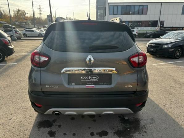 Renault Kaptur I с пробегом 2016 года, цена 1 300 000 рублей, 181107 км, внедорожник, Автокод Объявления