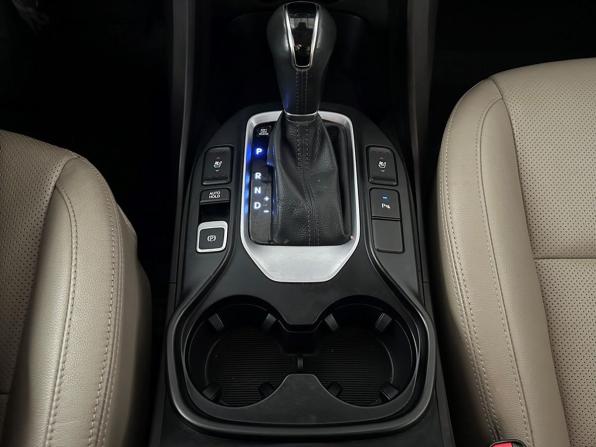 Hyundai Santa Fe III Рестайлинг с пробегом 2017 года, цена 2 099 000 рублей, 145550 км, внедорожник, Автокод Объявления
