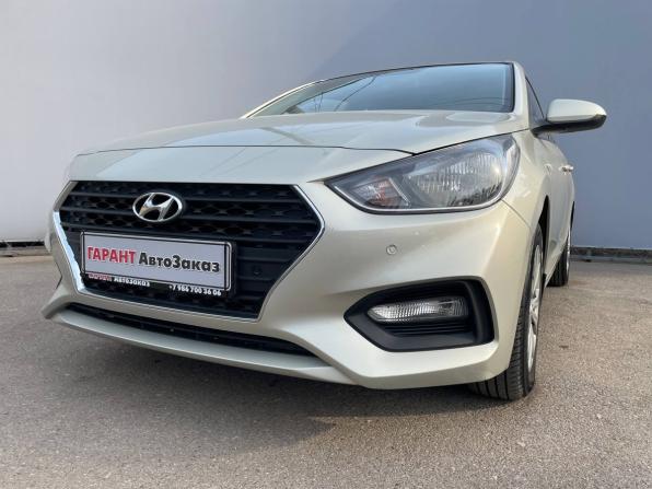 Hyundai Solaris II с пробегом 2019 года, цена 1 499 000 рублей, 74788 км, седан, Автокод Объявления