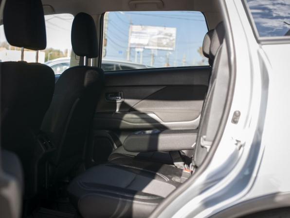 Mitsubishi Outlander III Рестайлинг 3 с пробегом 2020 года, цена 1 949 000 рублей, 180908 км, внедорожник, Автокод Объявления