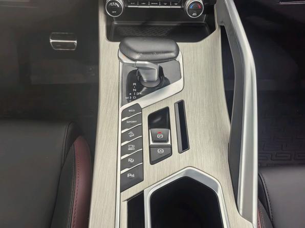 Geely Coolray I с пробегом 2023 года, цена 1 950 000 рублей, 43508 км, внедорожник, Автокод Объявления