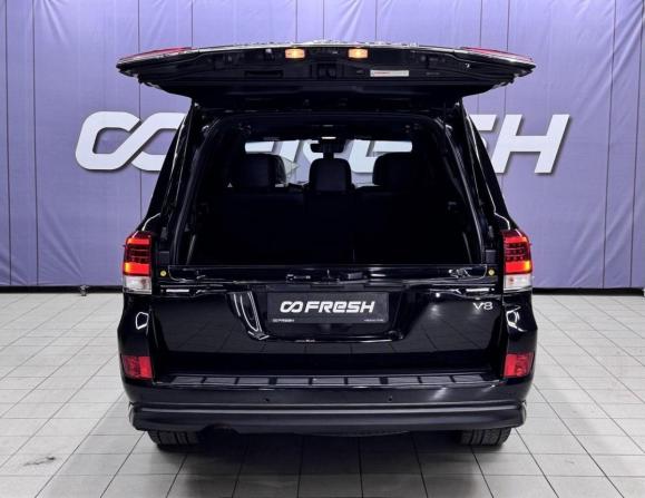 Toyota Land Cruiser 200 Series Рестайлинг 2 с пробегом 2018 года, цена 8 099 000 рублей, 215460 км, внедорожник, Автокод Объявления