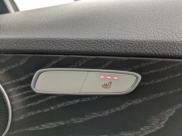 Mercedes-Benz C-Класс IV (W205) Рестайлинг с пробегом 2019 года, цена 2 766 000 рублей, 92328 км, седан, Автокод Объявления