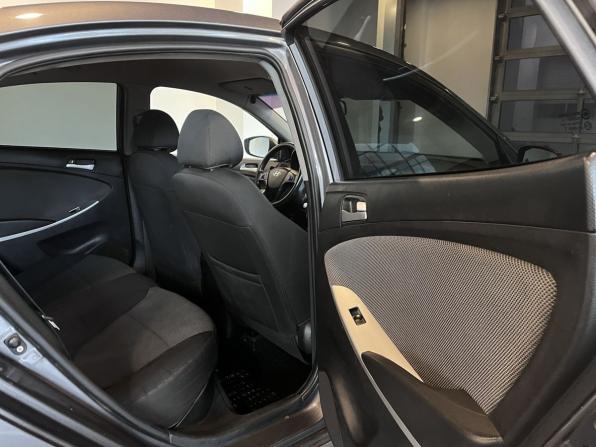 Hyundai Solaris I с пробегом 2012 года, цена 435 000 рублей, 336142 км, седан, Автокод Объявления