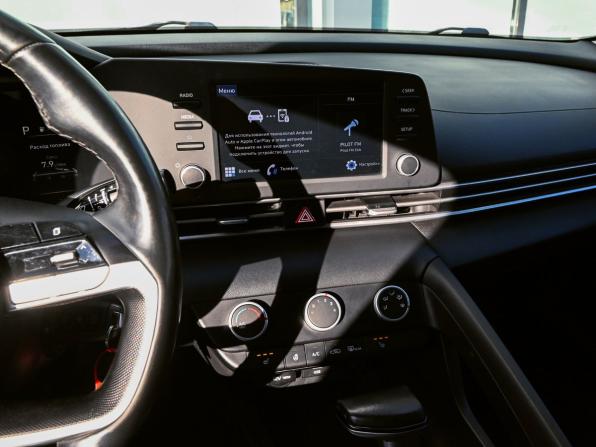 Hyundai Elantra VII (CN7) с пробегом 2021 года, цена 1 749 000 рублей, 162650 км, седан, Автокод Объявления