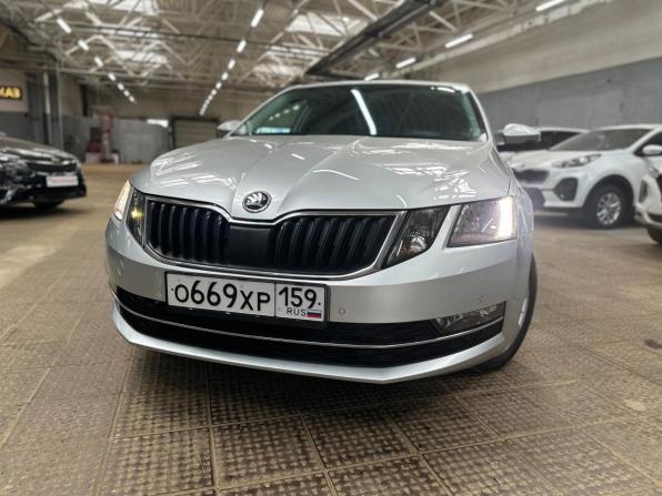 Skoda Octavia III (A7) Рестайлинг с пробегом 2018 года, цена 1 900 000 рублей, 119522 км, лифтбек, Автокод Объявления