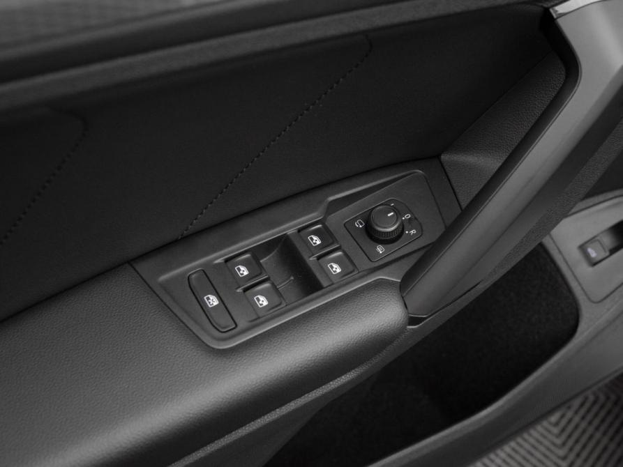Volkswagen Tiguan II Рестайлинг Москва  - изображение 19