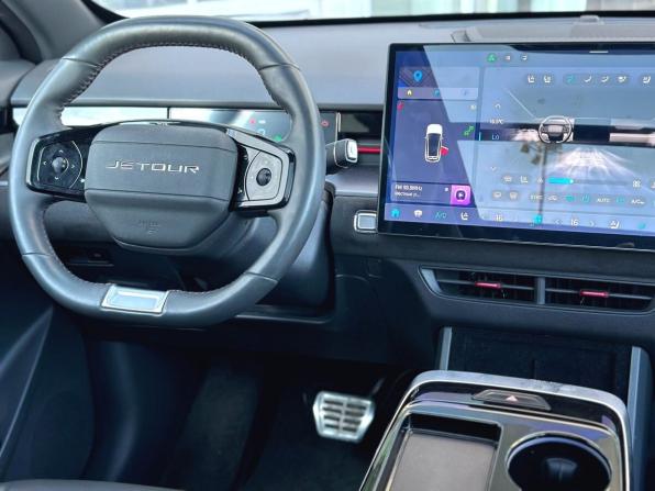JETOUR DASHING I с пробегом 2023 года, цена 1 890 000 рублей, 49000 км, внедорожник, Автокод Объявления