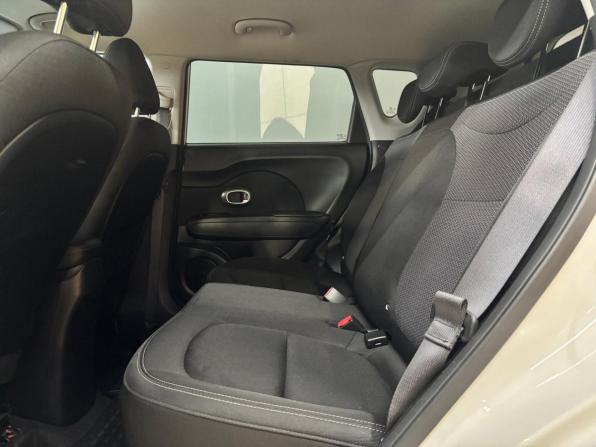 Kia Soul II Рестайлинг с пробегом 2018 года, цена 1 279 000 рублей, 231000 км, хэтчбек, Автокод Объявления