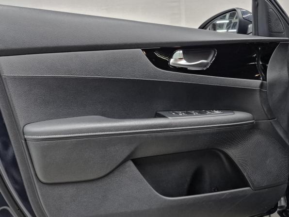 Kia Cerato IV с пробегом 2019 года, цена 1 850 000 рублей, 88706 км, седан, Автокод Объявления