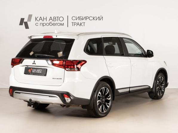 Mitsubishi Outlander III Рестайлинг 3 с пробегом 2020 года, цена 2 379 658 рублей, 32600 км, внедорожник, Автокод Объявления