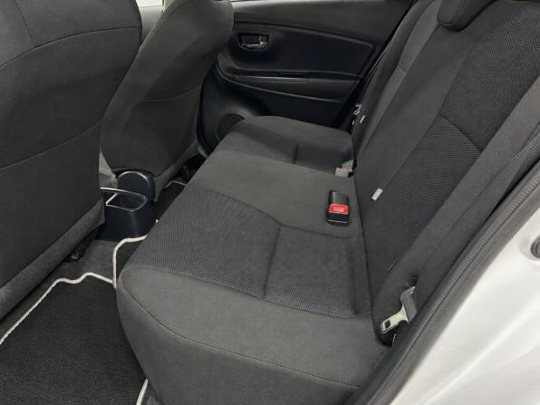 Toyota Vitz III (XP130) Рестайлинг 2 с пробегом 2018 года, цена 1 220 500 рублей, 71500 км, хэтчбек, Автокод Объявления