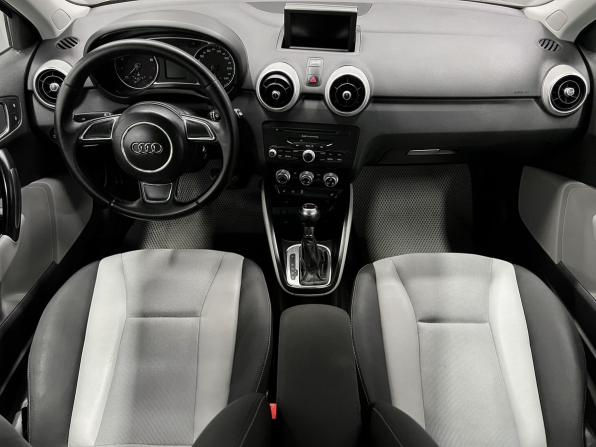 Audi A1 I (8X) с пробегом 2011 года, цена 845 000 рублей, 162347 км, хэтчбек, Автокод Объявления