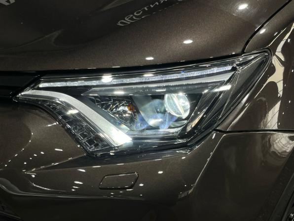 Toyota RAV4 IV (XA40) Рестайлинг с пробегом 2019 года, цена 2 590 000 рублей, 139830 км, внедорожник, Автокод Объявления