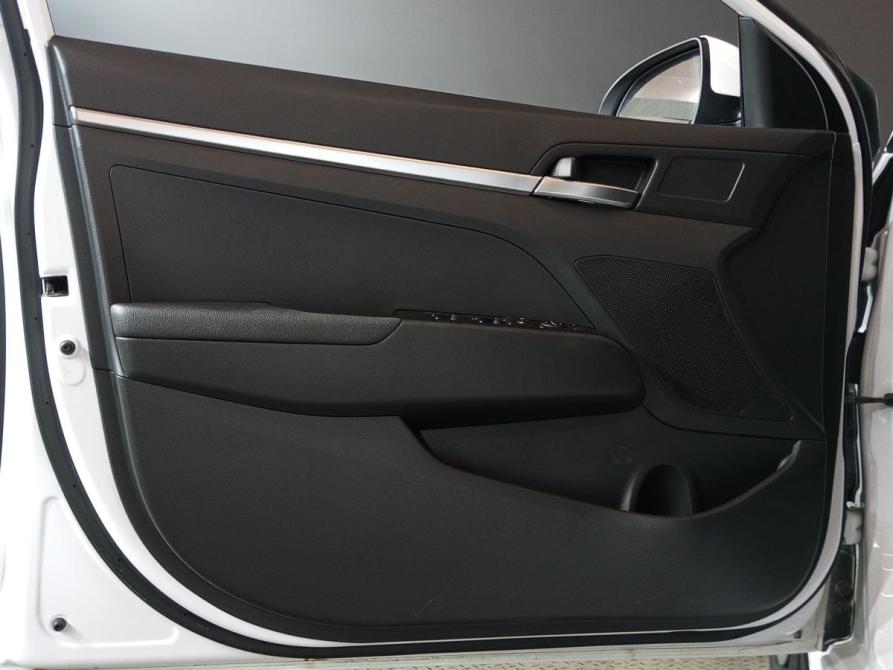 Hyundai Elantra VI (AD) Рестайлинг Уфа  - изображение 18