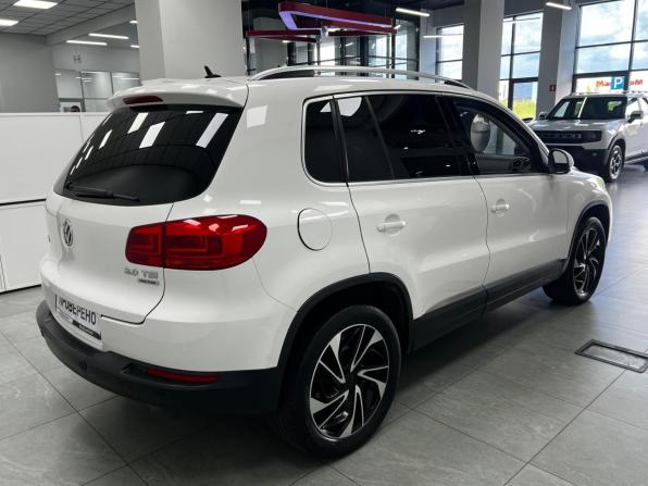 Volkswagen Tiguan I Рестайлинг с пробегом 2012 года, цена 930 000 рублей, 305872 км, внедорожник, Автокод Объявления