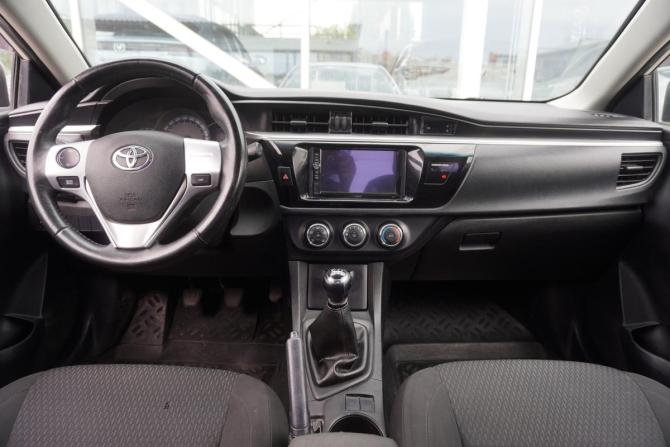 Toyota Corolla XI (E160 E170 E180) с пробегом 2014 года, цена 995 000 рублей, 103681 км, седан, Автокод Объявления