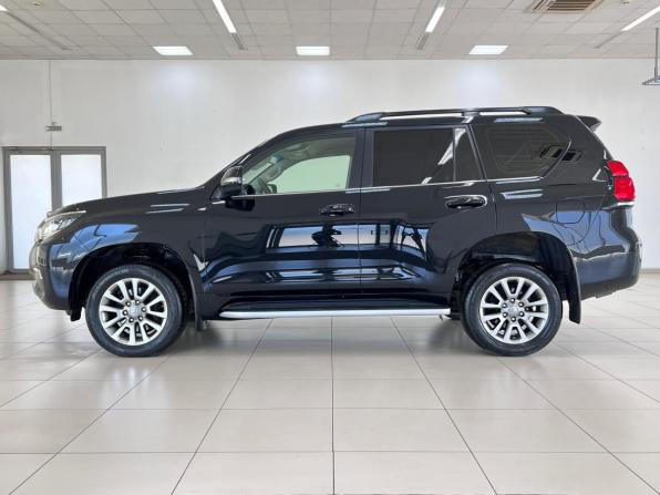 Toyota Land Cruiser Prado 150 Series Рестайлинг 2 с пробегом 2017 года, цена 4 300 000 рублей, 281170 км, внедорожник, Автокод Объявления