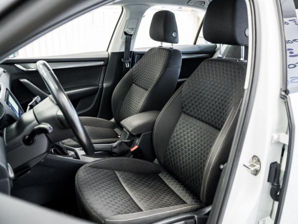 Skoda Octavia III (A7) Рестайлинг с пробегом 2018 года, цена 1 680 000 рублей, 178000 км, лифтбек, Автокод Объявления
