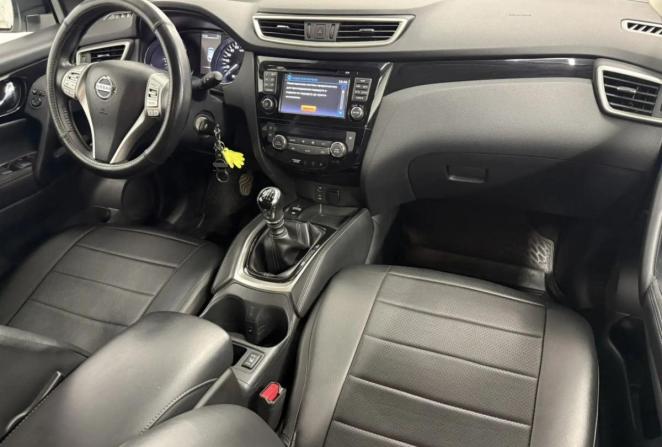 Nissan Qashqai II с пробегом 2015 года, цена 1 550 000 рублей, 37925 км, внедорожник, Автокод Объявления