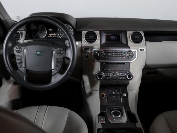 Land Rover Discovery IV с пробегом 2013 года, цена 2 458 200 рублей, 96723 км, внедорожник, Автокод Объявления